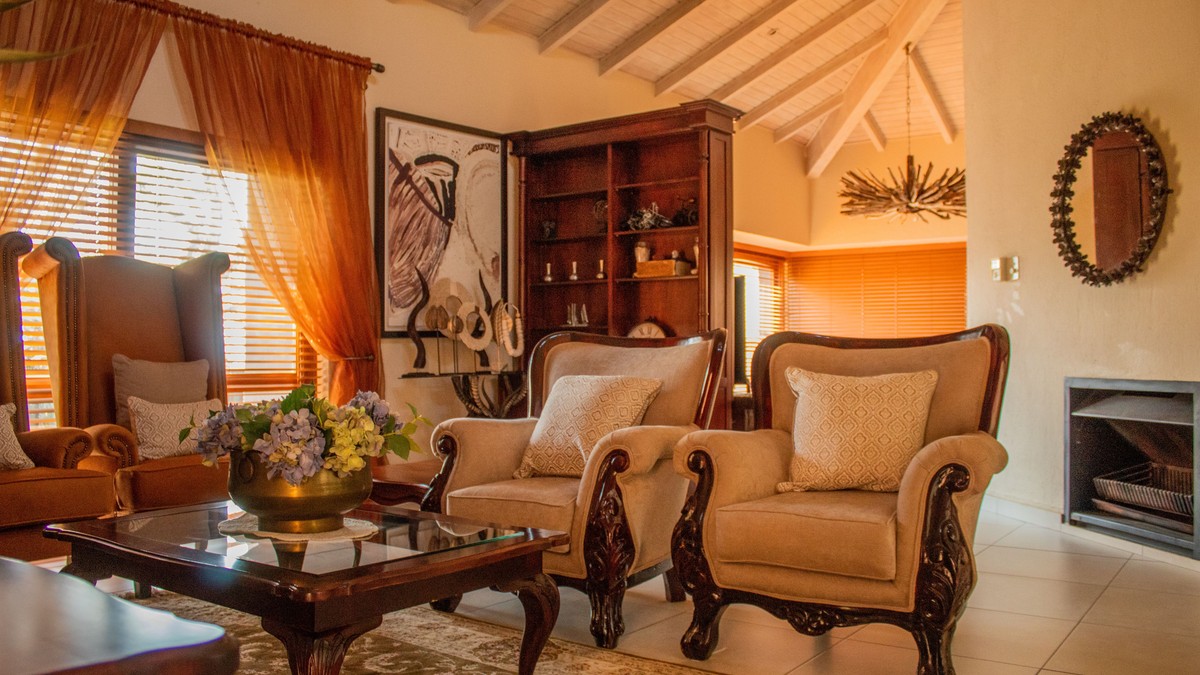 Babysitting & Childcare at Kenya Safari Lodges: The Truth - photo 1