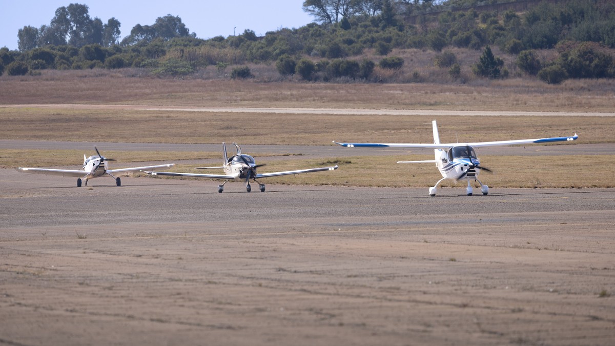 Fly-In vs Road Safari Kenya: Which Fits Your Trip? - photo 2